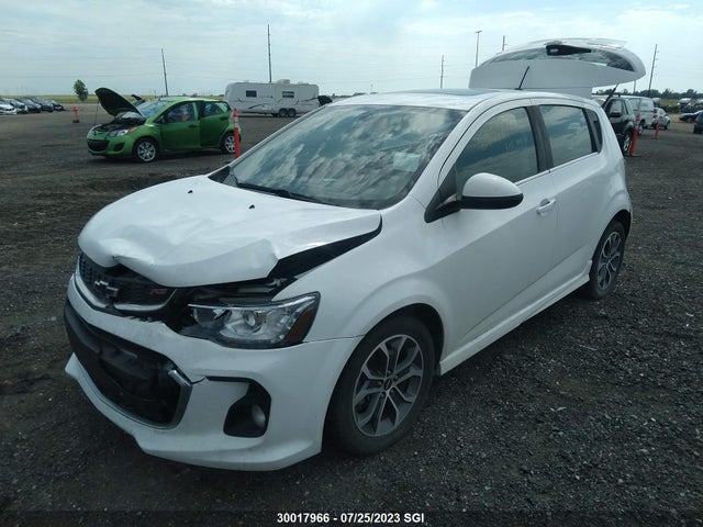 Chevrolet SONIC LT 2018 1G1JD6SB8J4112137 Image 2