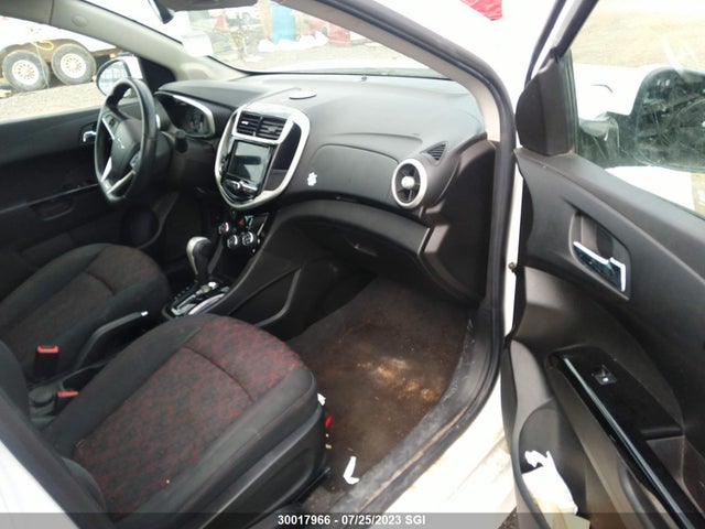Chevrolet SONIC LT 2018 1G1JD6SB8J4112137 Image 5