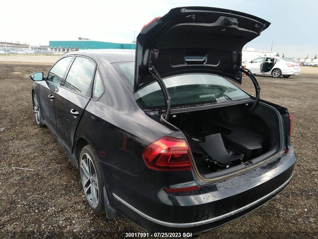 1VWAA7A37JC016454 Volkswagen Passat S/r-line