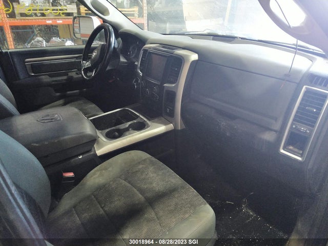 1C6RR7LM4FS744497 RAM 1500 Slt