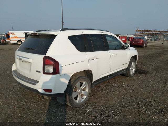 1C4NJDAB8FD408435 Jeep Compass Sport