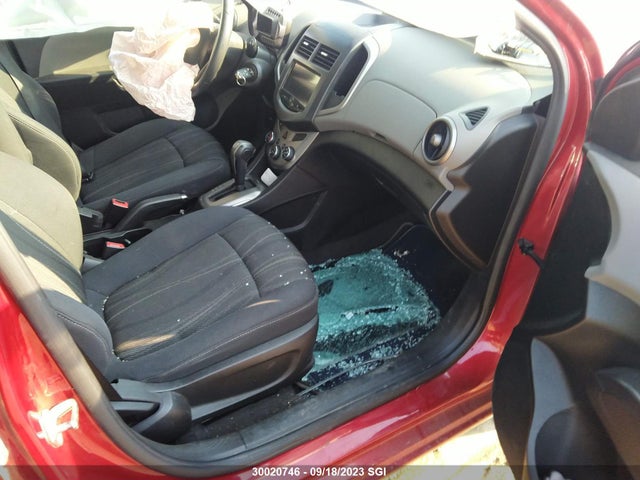Chevrolet SONIC LT 2014 1G1JC6EH5E4122990 Image 5