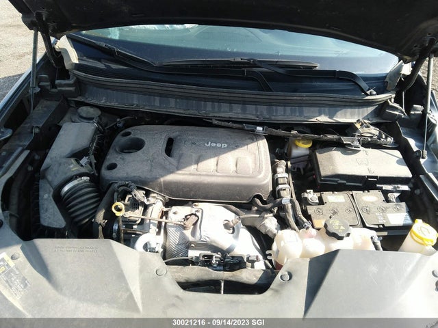 1C4PJMJN2KD372027 Jeep Cherokee Overland