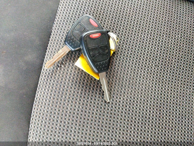 1C4NJRAB1ED805206 Jeep Patriot North