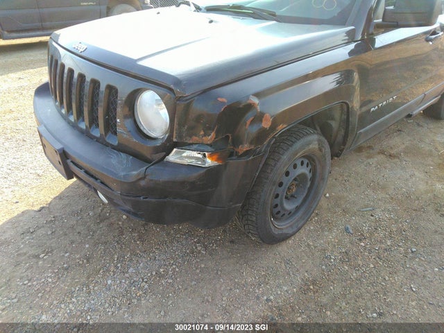 1C4NJRAB1ED805206 Jeep Patriot North