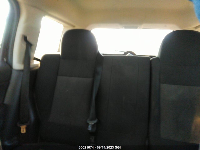 1C4NJRAB1ED805206 Jeep Patriot North