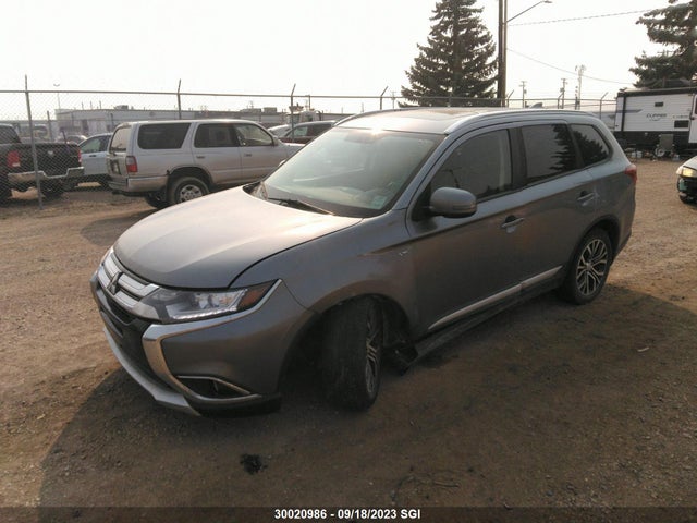 JA4JZ3AXXJZ603293 Mitsubishi Outlander Se