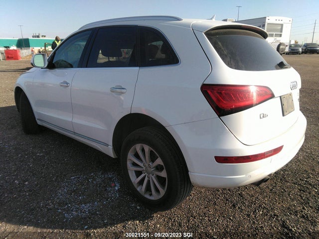 WA1LFCFP6FA052098 Audi Q5 Premium Plus