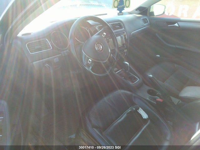 3VWLA7AJ6FM218229 Volkswagen JETTA TDI