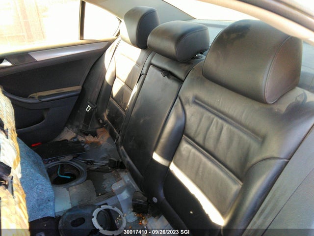 3VWLA7AJ6FM218229 Volkswagen JETTA TDI
