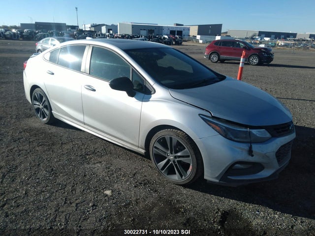 Chevrolet CRUZE LT 2018 1G1BE5SM3J7120013 Image 1