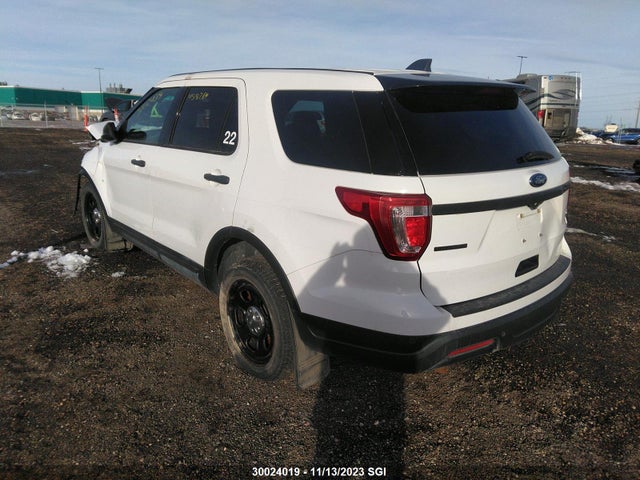 Ford Explorer Police Interceptor 2018 1FM5K8AR4JGC57422 Image 3