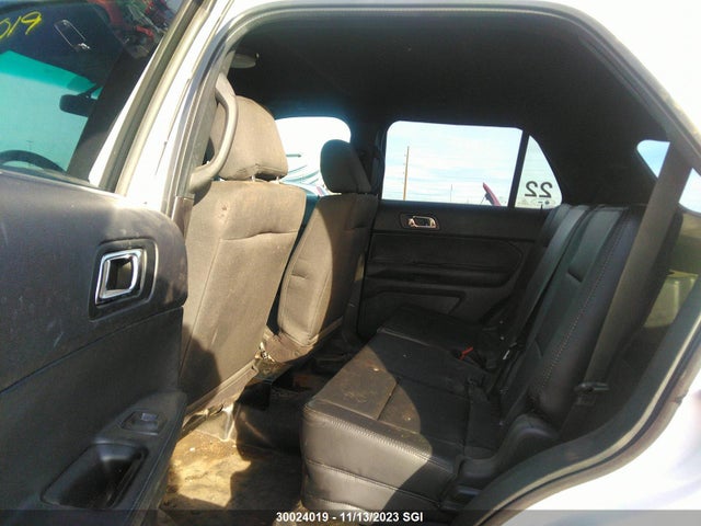 Ford Explorer Police Interceptor 2018 1FM5K8AR4JGC57422 Image 8