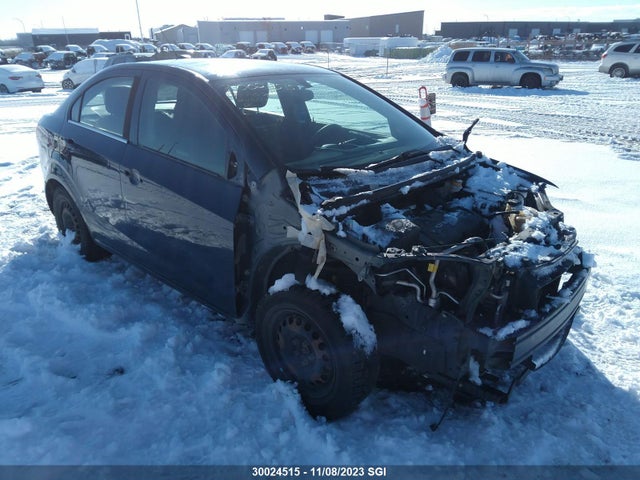 Chevrolet SONIC LT 2015 1G1JC5SH1F4174276 Image 1