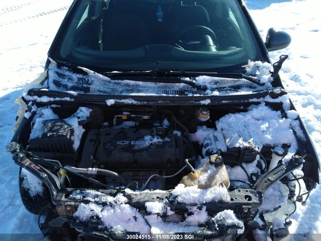 Chevrolet SONIC LT 2015 1G1JC5SH1F4174276 Image 10