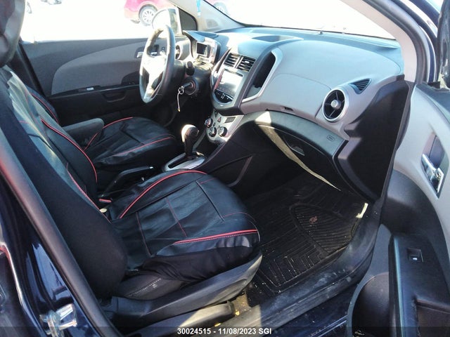 Chevrolet SONIC LT 2015 1G1JC5SH1F4174276 Image 5