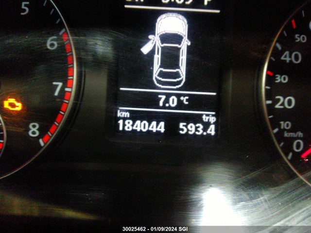 1VWBS7A33EC094818 Volkswagen PASSAT SE