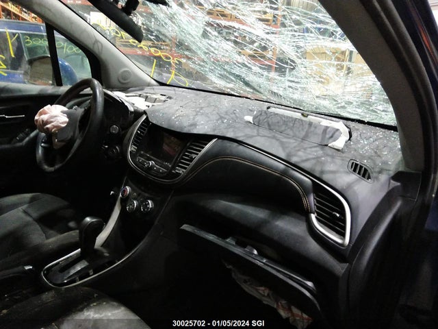 Chevrolet TRAX 1LT 2019 3GNCJPSB2KL272225 Image 5