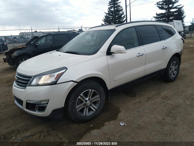 30025065 :رقم المزاد ، 1GNKVHKD2FJ251136 vin ، 2015 Chevrolet Traverse Lt مزاد بيع