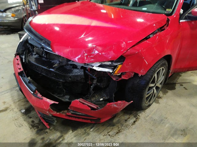 3VWD67AJ6GM317138 Volkswagen JETTA SE