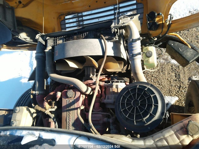 Freightliner Chassis B2b 2015 4UZABRDU8FCFX9390 Image 10