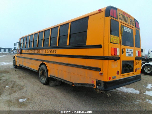 Freightliner Chassis B2b 2017 4UZABRDU4HCHT9137 Image 3