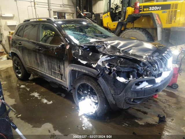 1C4PJMBS8HD234103 Jeep Cherokee