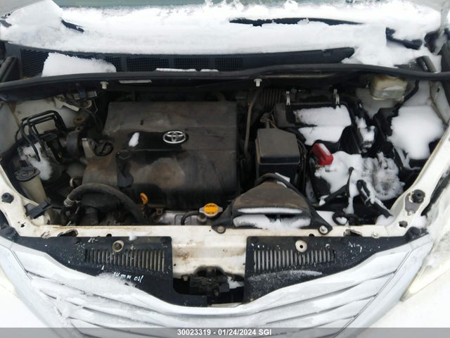 Aukcja sprzedaży 2015 Toyota Sienna Xle, vin: 5TDDK3DCXFS118144, numer aukcji: 30023319