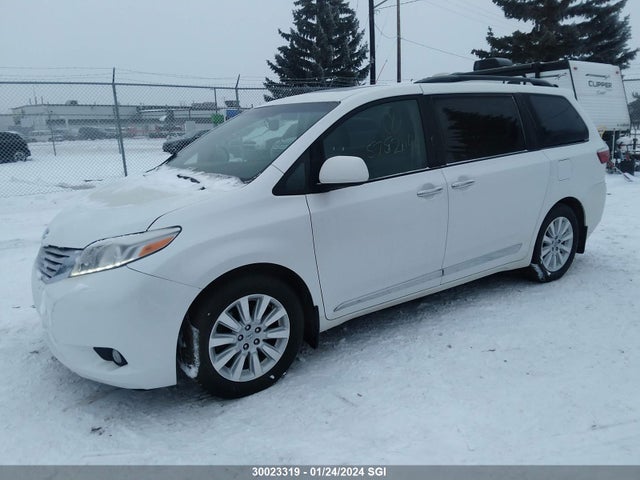 Aukcja sprzedaży 2015 Toyota Sienna Xle, vin: 5TDDK3DCXFS118144, numer aukcji: 30023319
