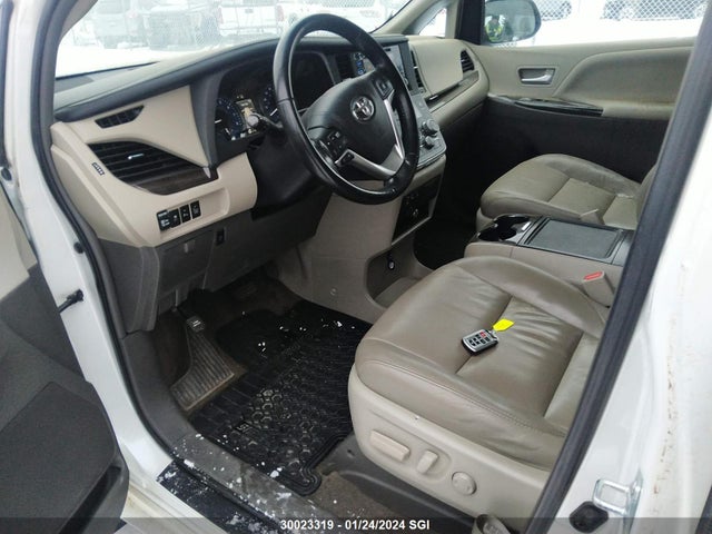 Aukcja sprzedaży 2015 Toyota Sienna Xle, vin: 5TDDK3DCXFS118144, numer aukcji: 30023319