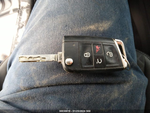 3VV0B7AX7MM073577 Volkswagen TIGUAN S