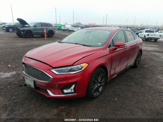 3FA6P0RU7KR227335 Ford Fusion Titanium