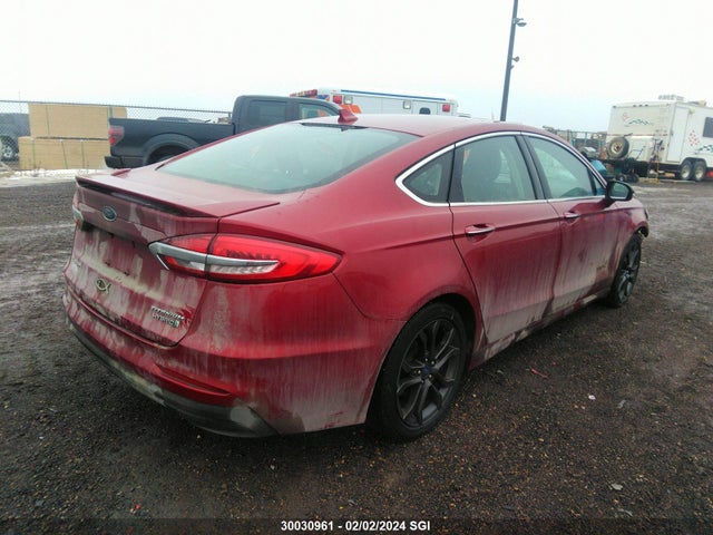 3FA6P0RU7KR227335 Ford Fusion Titanium