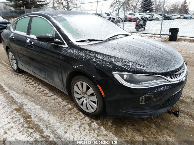 1C3CCCFB3FN717703 Chrysler 200 LX