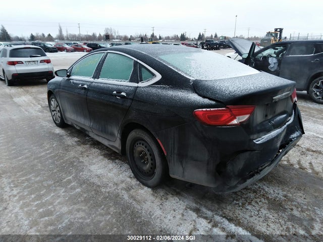 1C3CCCFB3FN717703 Chrysler 200 LX