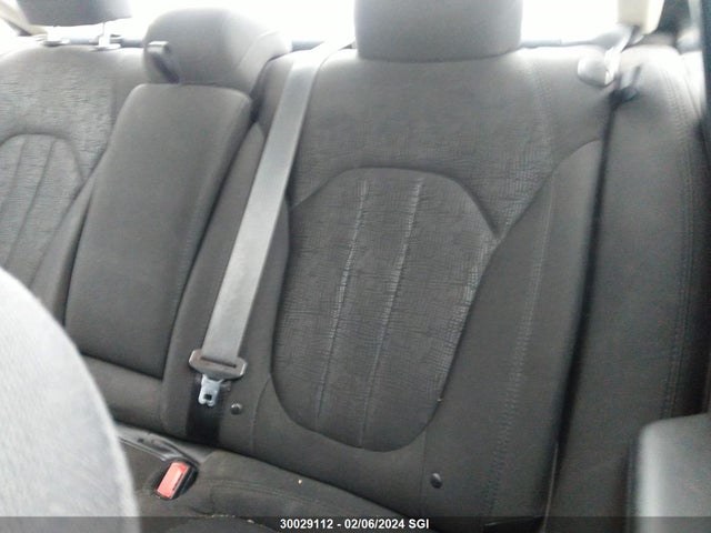 1C3CCCFB3FN717703 Chrysler 200 LX
