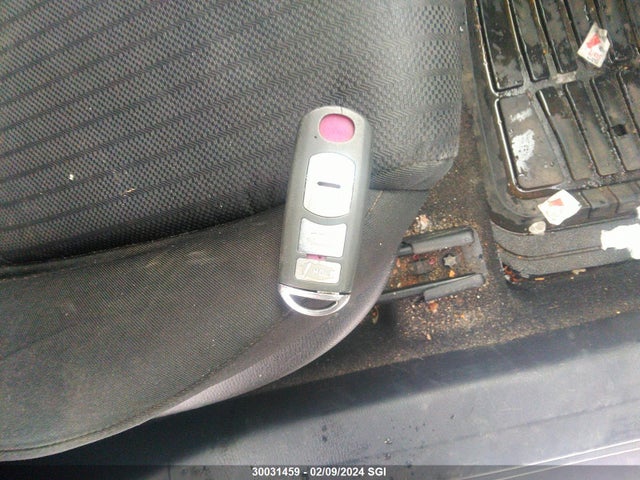 3MZBM1U7XEM102823 Mazda 3 SPORT