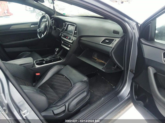 Продажа на аукционе авто 2018 Hyundai Sonata Sport/limited, vin: 5NPE34AF1JH642660, номер лота: 30031221