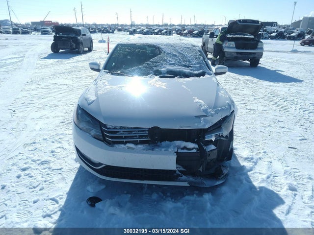 1VWCS7A32FC073299 Volkswagen PASSAT SEL