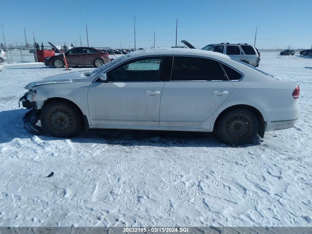 1VWCS7A32FC073299 Volkswagen PASSAT SEL