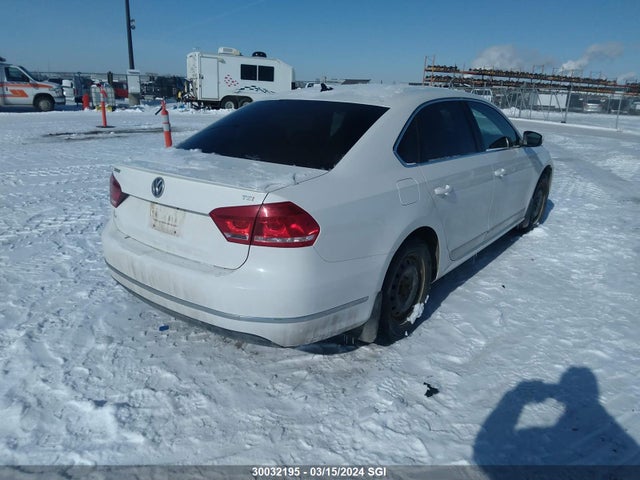 1VWCS7A32FC073299 Volkswagen PASSAT SEL