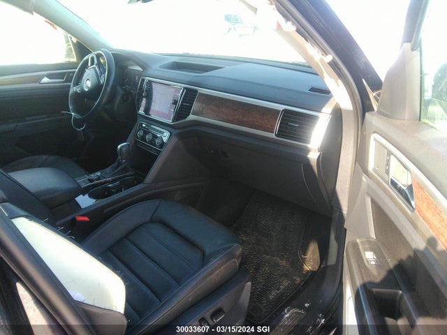 1V2NR2CAXJC517395 Volkswagen Atlas Sel Premium