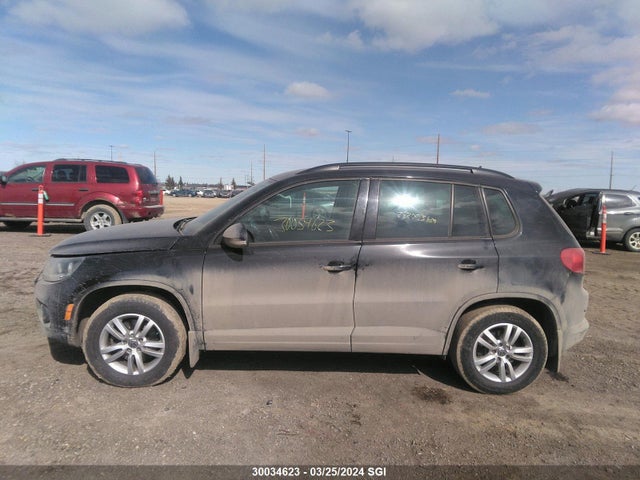WVGJV3AX5EW624279 Volkswagen Tiguan S/se/sel/r-line