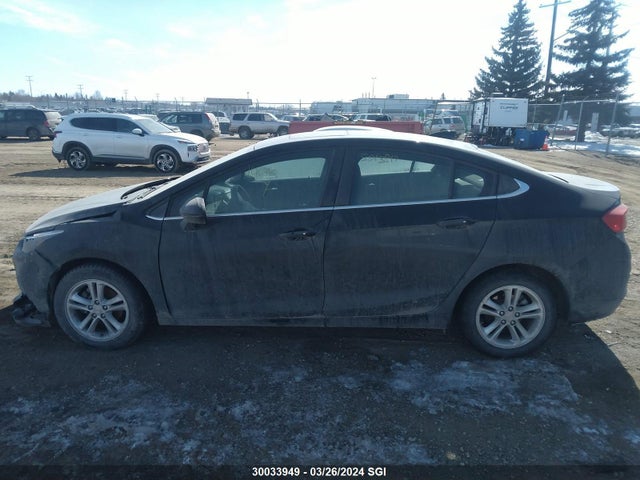 2018 Chevrolet Cruze Lt მანქანა იყიდება აუქციონზე, vin: 1G1BE5SM0J7146990, აუქციონის ნომერი: 30033949