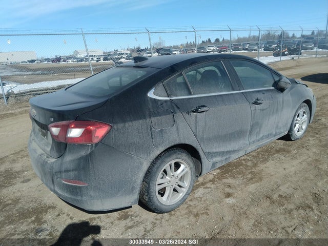 2018 Chevrolet Cruze Lt მანქანა იყიდება აუქციონზე, vin: 1G1BE5SM0J7146990, აუქციონის ნომერი: 30033949