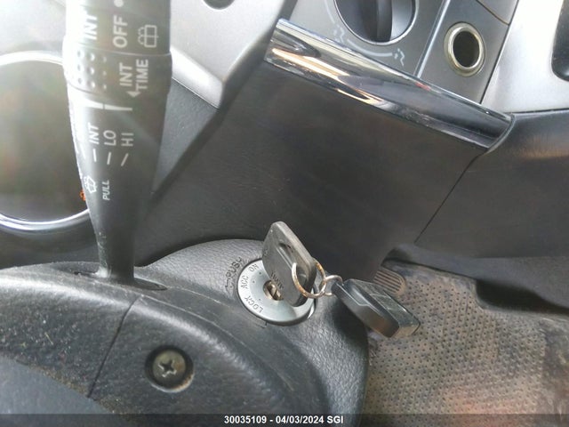 Aukcja sprzedaży 2004 Toyota Corolla Matrix Xr, vin: 2T1KR32E44C803737, numer aukcji: 30035109