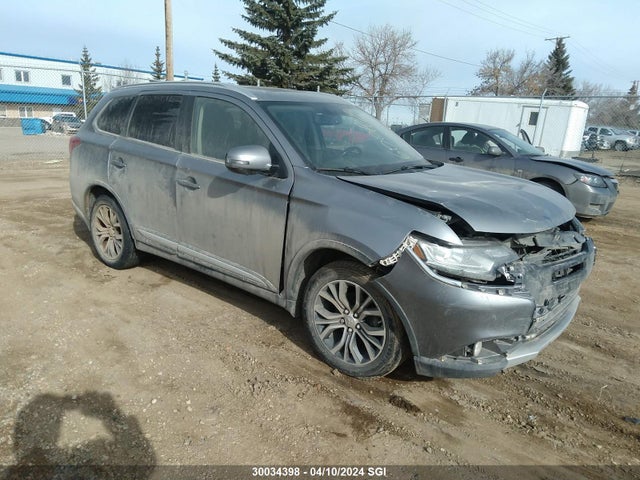 JA4AZ2A31JZ600628 Mitsubishi Outlander Es