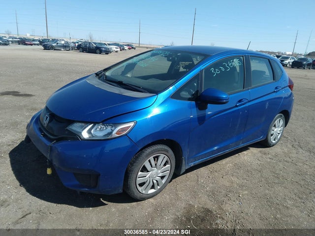 Honda FIT LX 2015 3HGGK5G54FM103694 Image 2