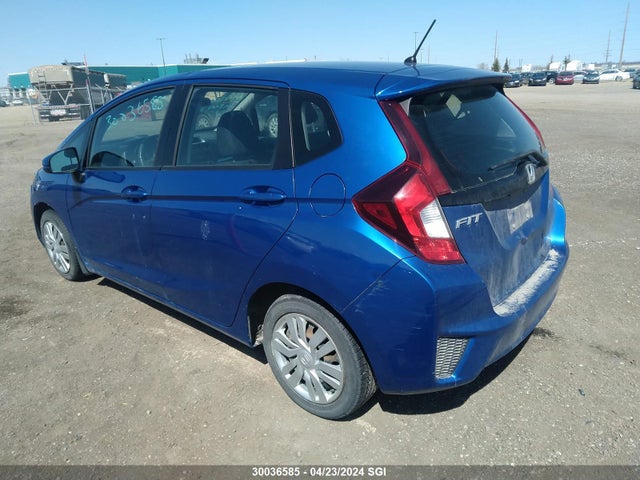 Honda FIT LX 2015 3HGGK5G54FM103694 Image 3