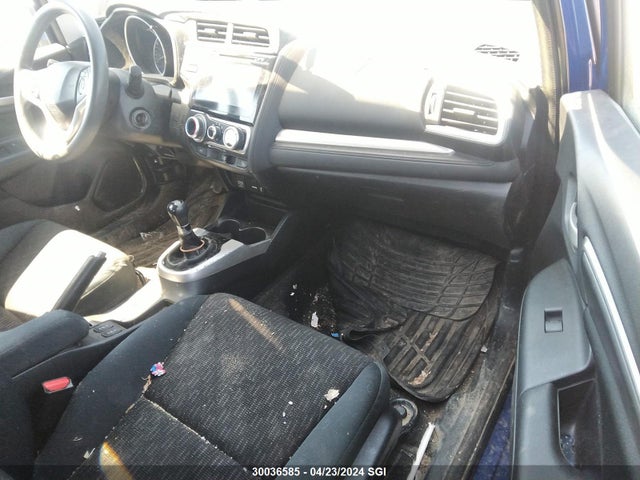 Honda FIT LX 2015 3HGGK5G54FM103694 Image 5